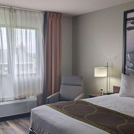 Super 8 By Wyndham Alexandria Mn Motel Екстериор снимка