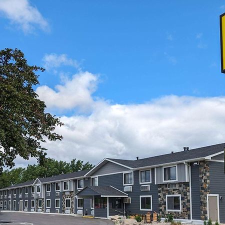 Super 8 By Wyndham Alexandria Mn Motel Екстериор снимка